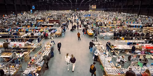 63rd Mega Record & CD Fair ’s-Hertogenbosch — markt-eten in Den Bosch