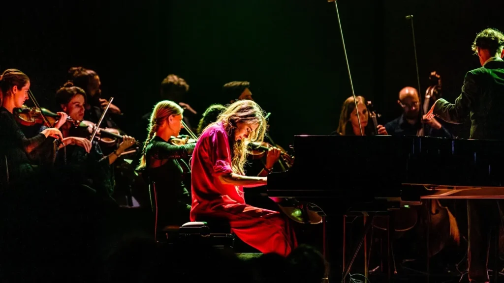 Iris Hond & Kamerata Zuid spelen Einaudi in 's-Hertogenbosch